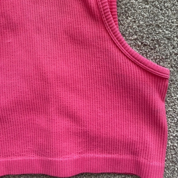 Garage Seamless Polo Tank - Picture 10 of 12